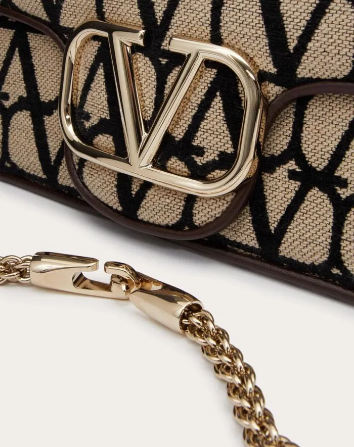 Valentino Shoulder Bags Woman Valentino Garavani Loc Toile Iconographe Shoulder Bag For Woman In Beigeblack Beigeblack Valentino Shoulder Bags Woman Valentino Garavani Loc Toile Iconographe Shoulder Bag For Woman In Beigeblack Beigeblack