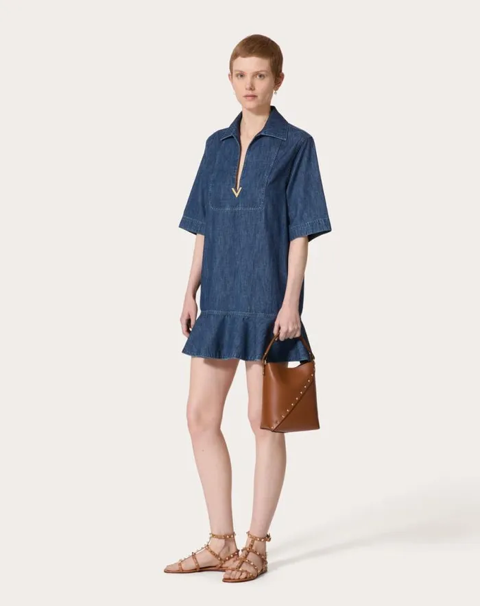 Valentino Shoulder Bags Woman Valentino Garavani Valentino Garavani Rockstud Wispy Calfskin Bucket Bag For Woman In Tobacco Tobacco Valentino Shoulder Bags Woman Valentino Garavani Valentino Garavani Rockstud Wispy Calfskin Bucket Bag For Woman In Tobacco Tobacco