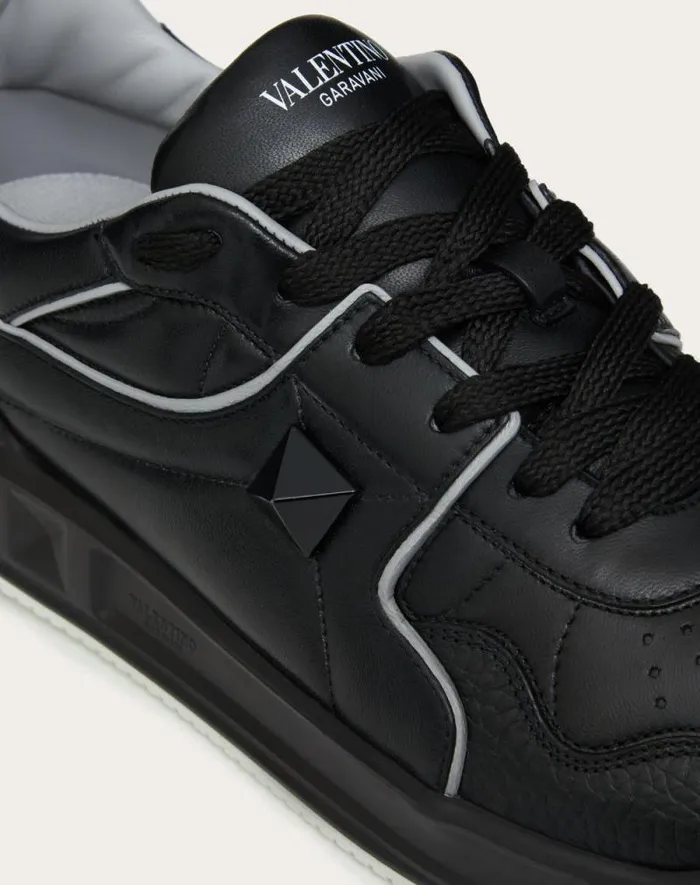 Valentino Sneakers Man One Stud Lowtop Nappa Sneaker For Man In White Black White Black Valentino Sneakers Man One Stud Lowtop Nappa Sneaker For Man In White Black White Black