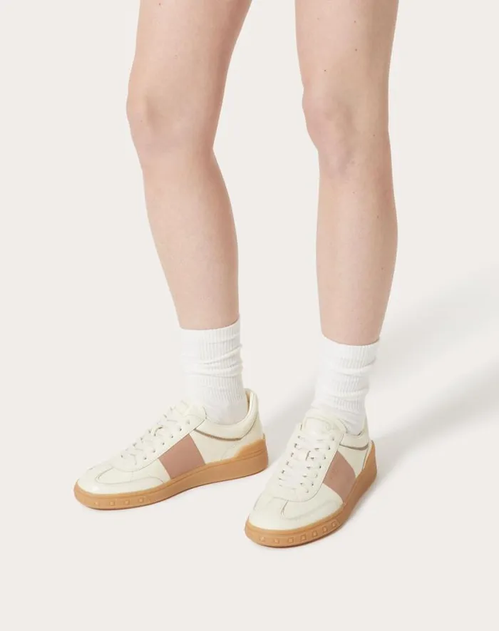 Valentino Sneakers Woman Upvillage Sneaker In Calfskin Leather For Woman In Rose Cannelle Rose Cannelle Valentino Sneakers Woman Upvillage Sneaker In Calfskin Leather For Woman In Rose Cannelle Rose Cannelle