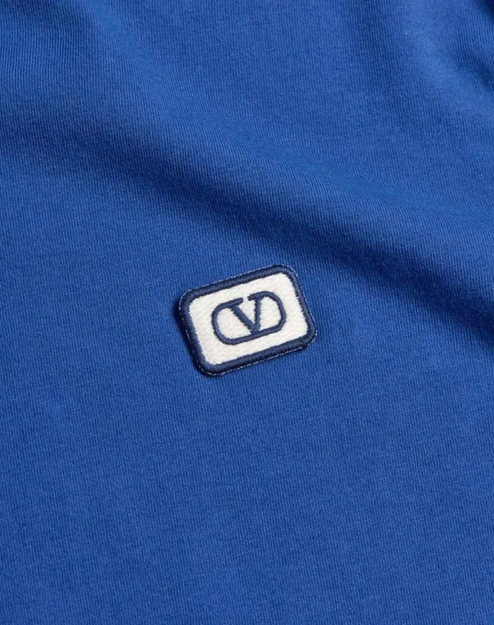 Valentino Tshirts And Sweatshirts Man Cotton Tshirt With Vlogo Patch For Man In Ivory Ivory Valentino Tshirts And Sweatshirts Man Cotton Tshirt With Vlogo Patch For Man In Ivory Ivory