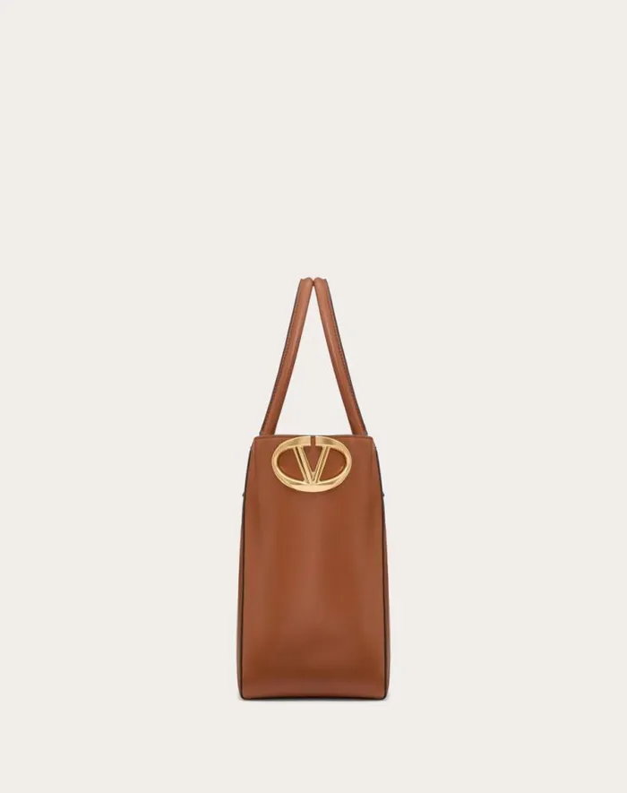 Valentino Totes Woman Vlogo Side Shopping Bag In Nappa Calfskin For Woman In Tobacco Tobacco Valentino Totes Woman Vlogo Side Shopping Bag In Nappa Calfskin For Woman In Tobacco Tobacco