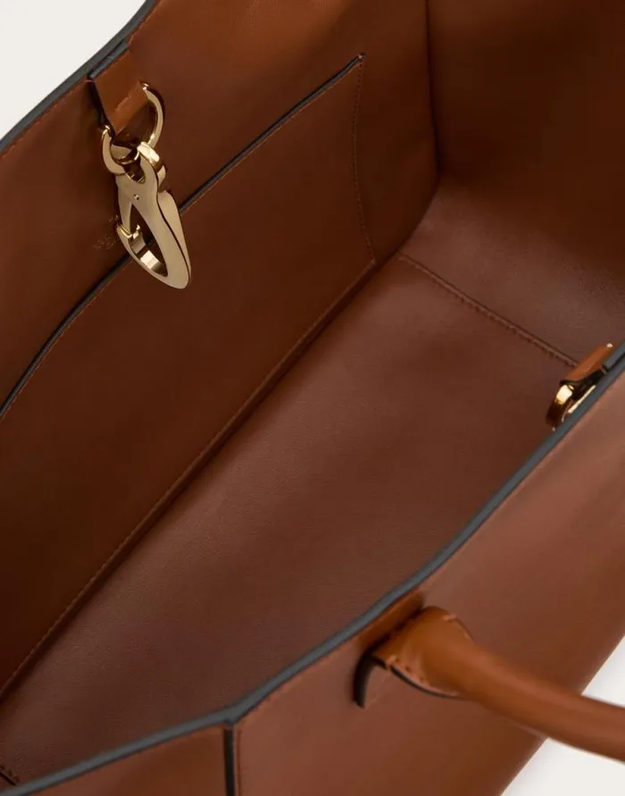 Valentino Totes Woman Vlogo Side Shopping Bag In Nappa Calfskin For Woman In Tobacco Tobacco Valentino Totes Woman Vlogo Side Shopping Bag In Nappa Calfskin For Woman In Tobacco Tobacco