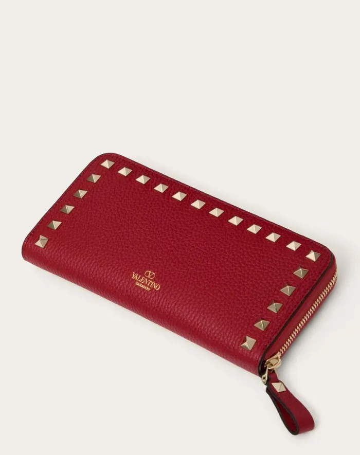 Valentino Wallets And Small Leather Goods Woman Rockstud Grainy Calfskin Zippered Wallet For Woman In Black Black Valentino Wallets And Small Leather Goods Woman Rockstud Grainy Calfskin Zippered Wallet For Woman In Black Black