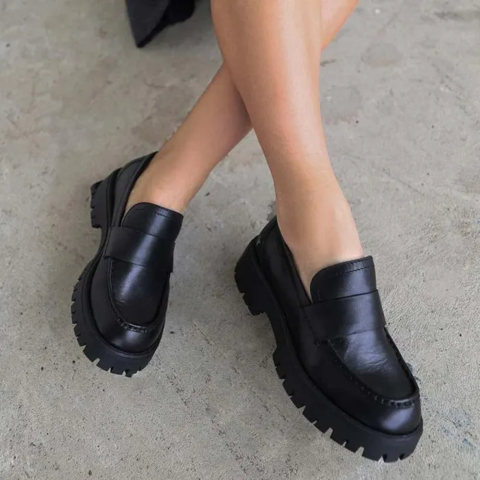 Windsor Smith Loafers Women TRICKS BLACK LEATHER LOAFERS