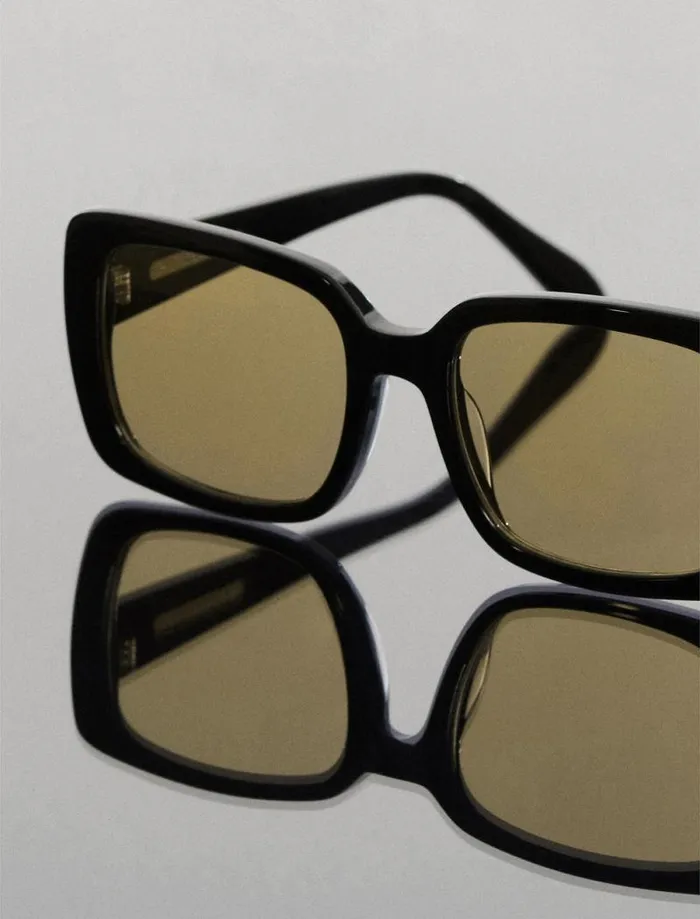 Women 1982 Rectangle Sunglasses Black Wlight Brown Lens BCBG Sunglasses Women 1982 Rectangle Sunglasses Black Wlight Brown Lens BCBG Sunglasses