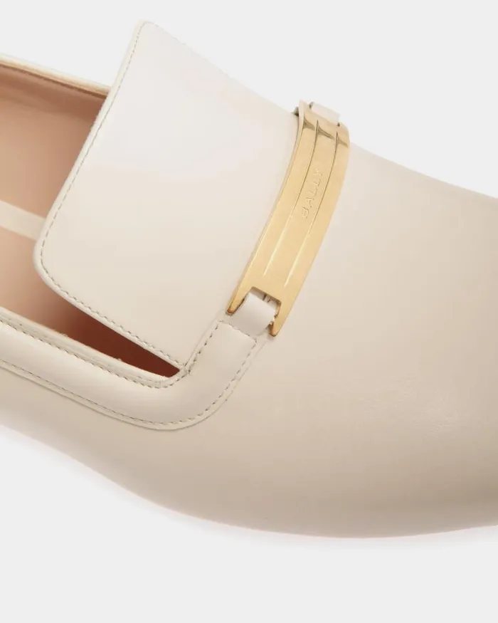 Women Bally Flats and Moccasins Deco Flat In White Leather White