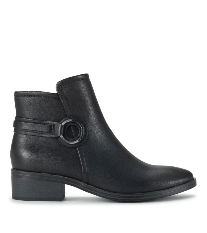 Women Baretraps Booties Maddy Bootie Black
