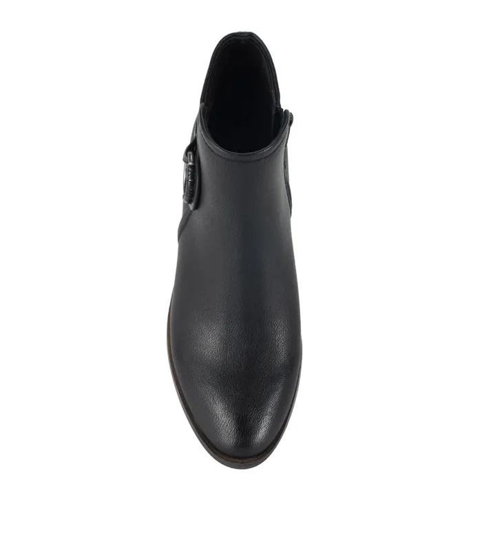 Women Baretraps Booties Maddy Bootie Black
