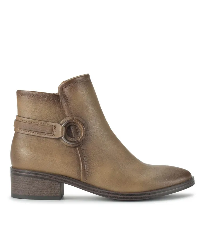 Women Baretraps Booties Maddy Bootie Truffle