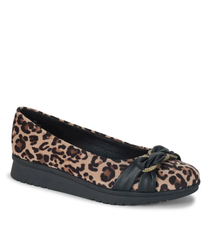 Women Baretraps Flats and Loafers Aurora Flat Brown Multi