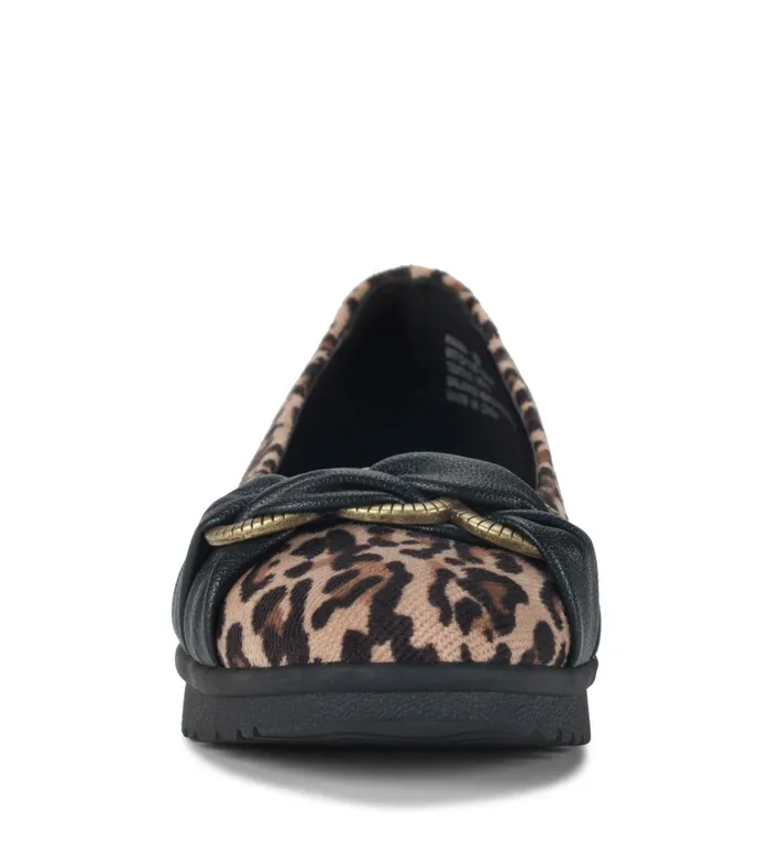 Women Baretraps Flats and Loafers Aurora Flat Brown Multi