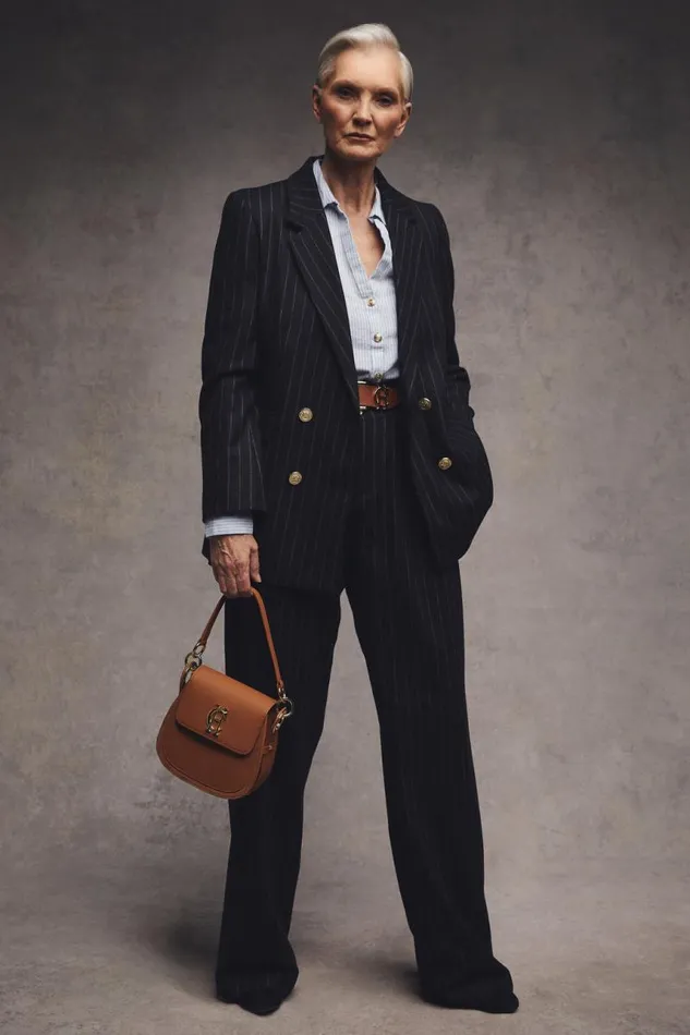 Women In Stock Tailoring Holland Cooper High Waisted Straight Trouser Navy Chalk Pin Stripe Women In Stock Tailoring Holland Cooper High Waisted Straight Trouser Navy Chalk Pin Stripe