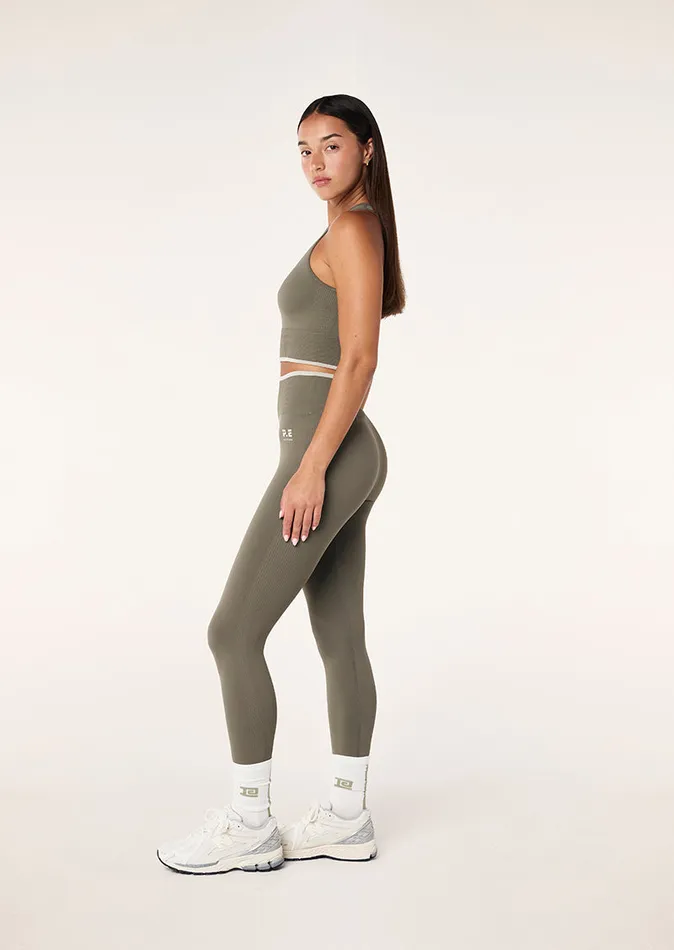 Women Seamless PE Nation RESTORE SEAMLESS TANK IN KHAKI