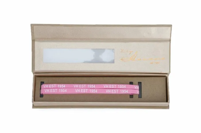 Women Vintage Havana Shoe Laces PINK WHITE SILVER TIP LACES Women Vintage Havana Shoe Laces PINK WHITE SILVER TIP LACES
